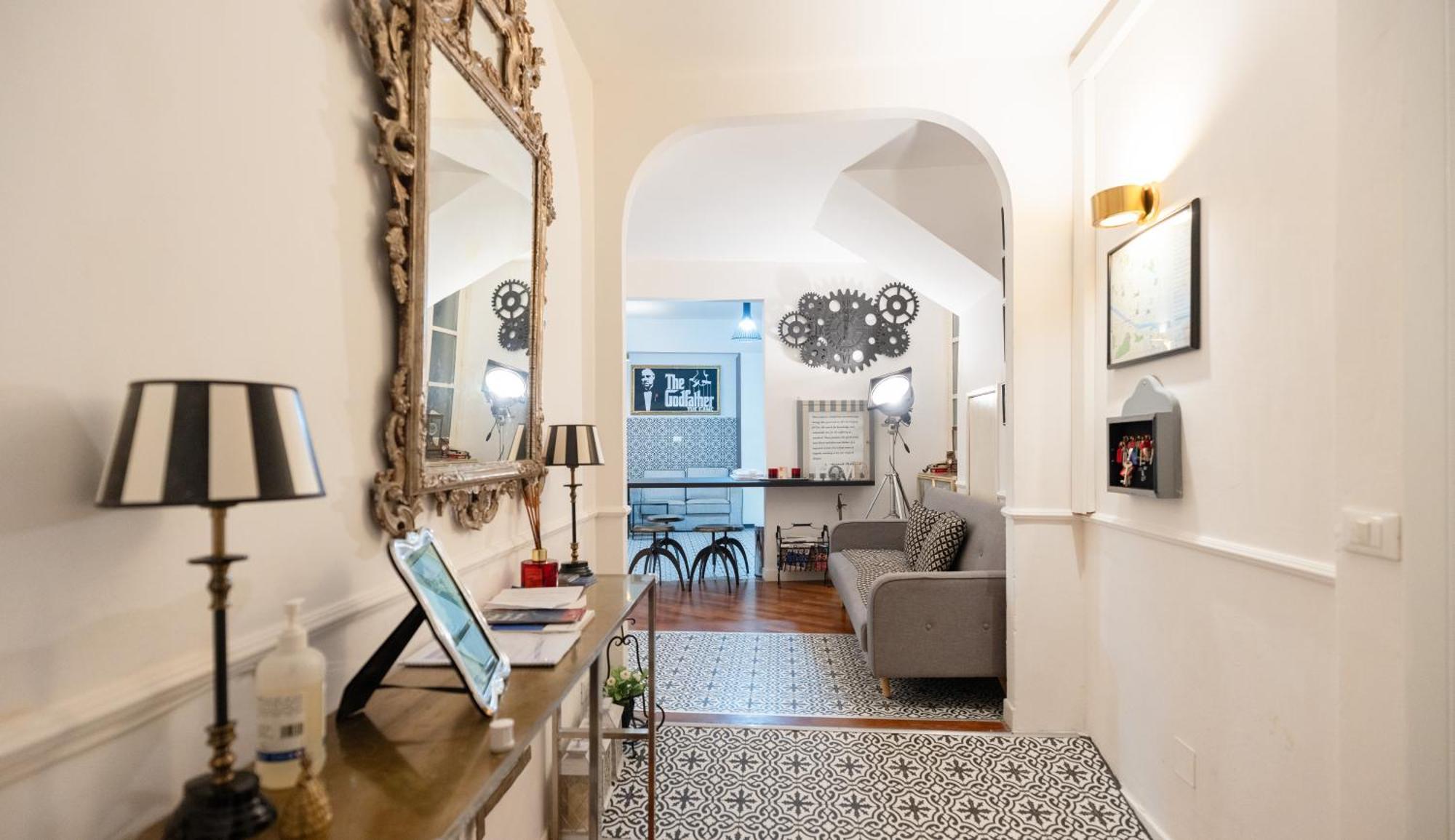 Entire Flat With 6 Rooms & 6 Bathrooms, 210 Sqms At Most Historical Center With Lift !!! Florence Extérieur photo